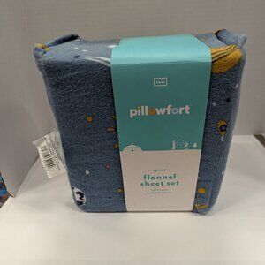 Pillowfort Twin Space Flannel twin Sheet Set 3pc 100% Cotton,Soft & Cozy Bedding